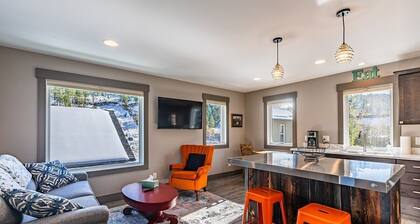 The Nest on Main - Walking distance to downtown Helena!