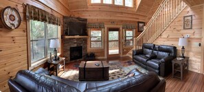Smart TV, fireplace - Amazing Cabin, Close to Everything/Fireplace/Jacuzzi/Hot Tub/Pool Table/Com.Pool (Pigeon Forge)