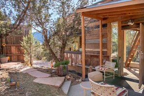 Terrace/patio - Modern Tiny Home, 25 Min to Skiing, 3 Min to Shops (Basalt)