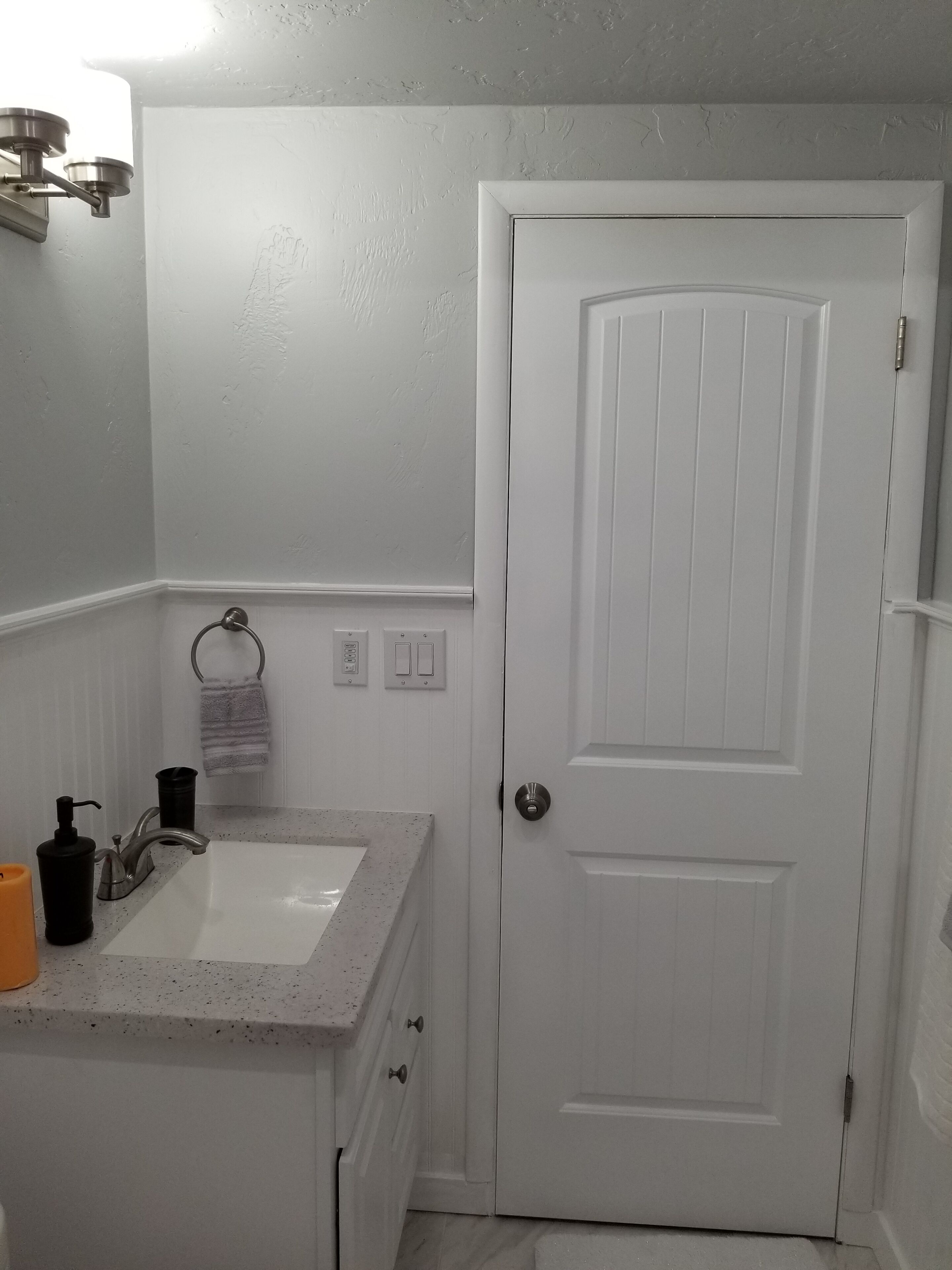 Home in the Heart of Orem/Provo-5 Bedrooms 2 Bath (Edit listing) Orem