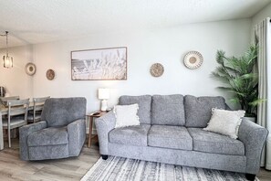 Smart TV, fireplace, DVD player