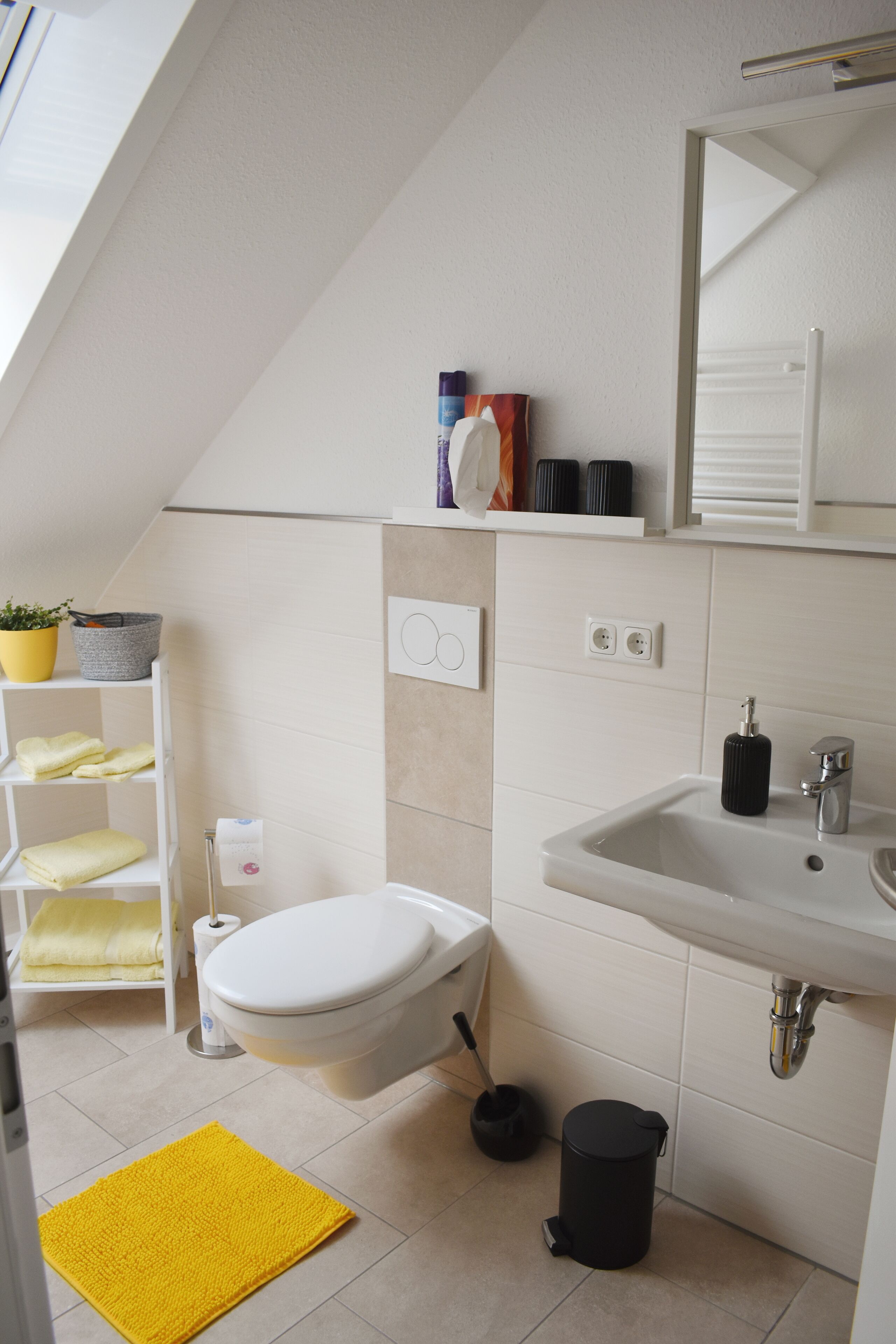 Apartment 4 / guest house Mondschein