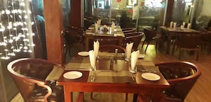 Free daily cooked-to-order breakfast