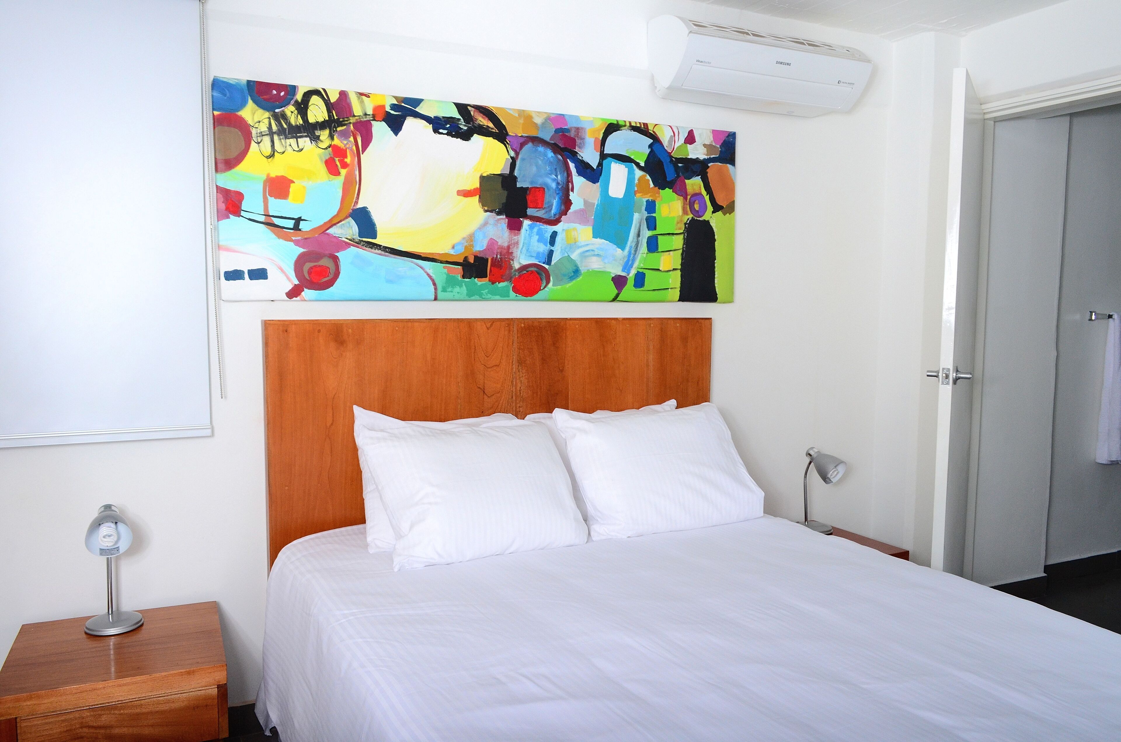 business studio | premium bedding, down duvets, in-room safe, blackout curtains