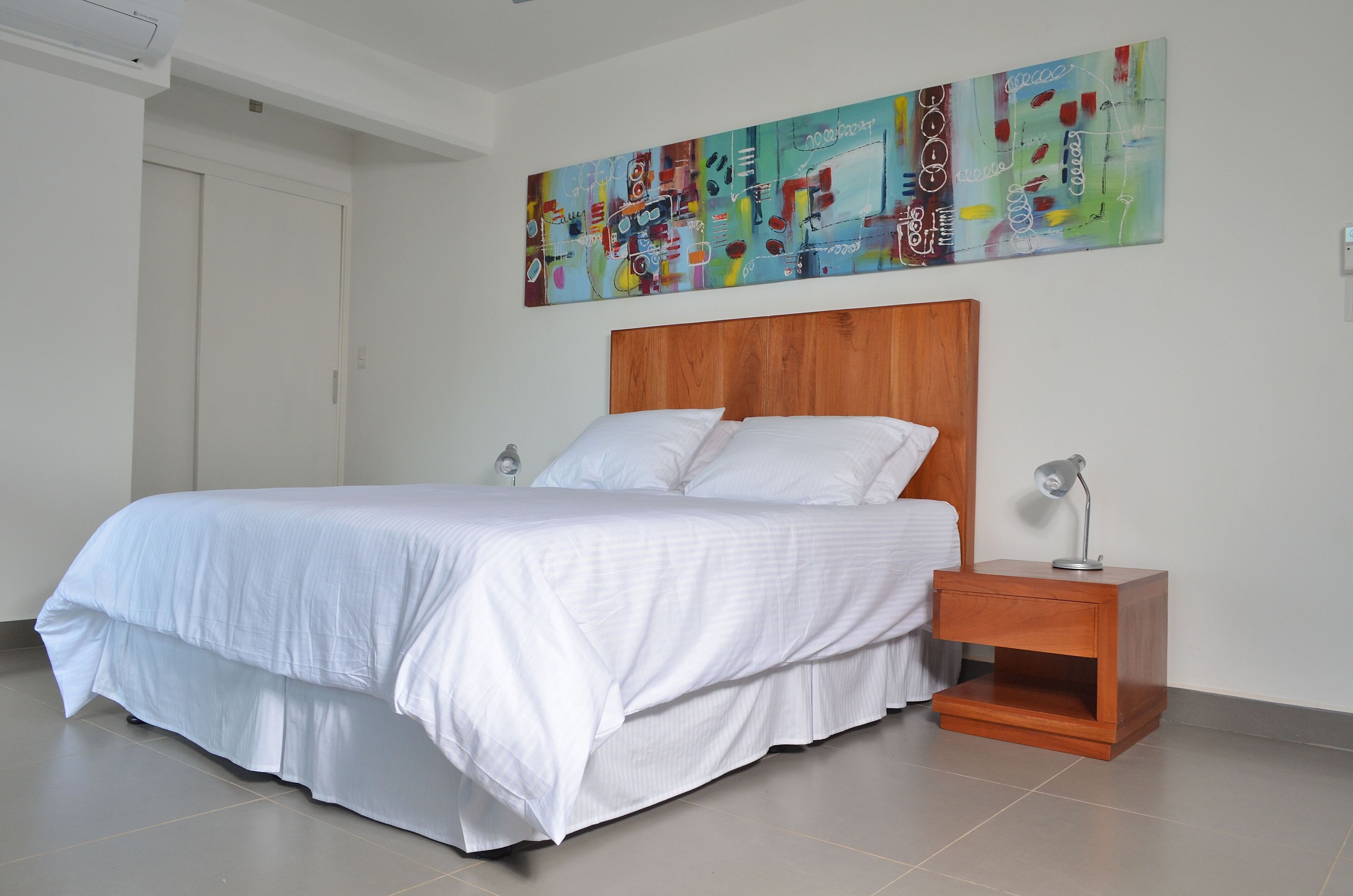 business studio | premium bedding, down duvets, in-room safe, blackout curtains