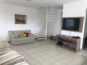 TV, DVD player