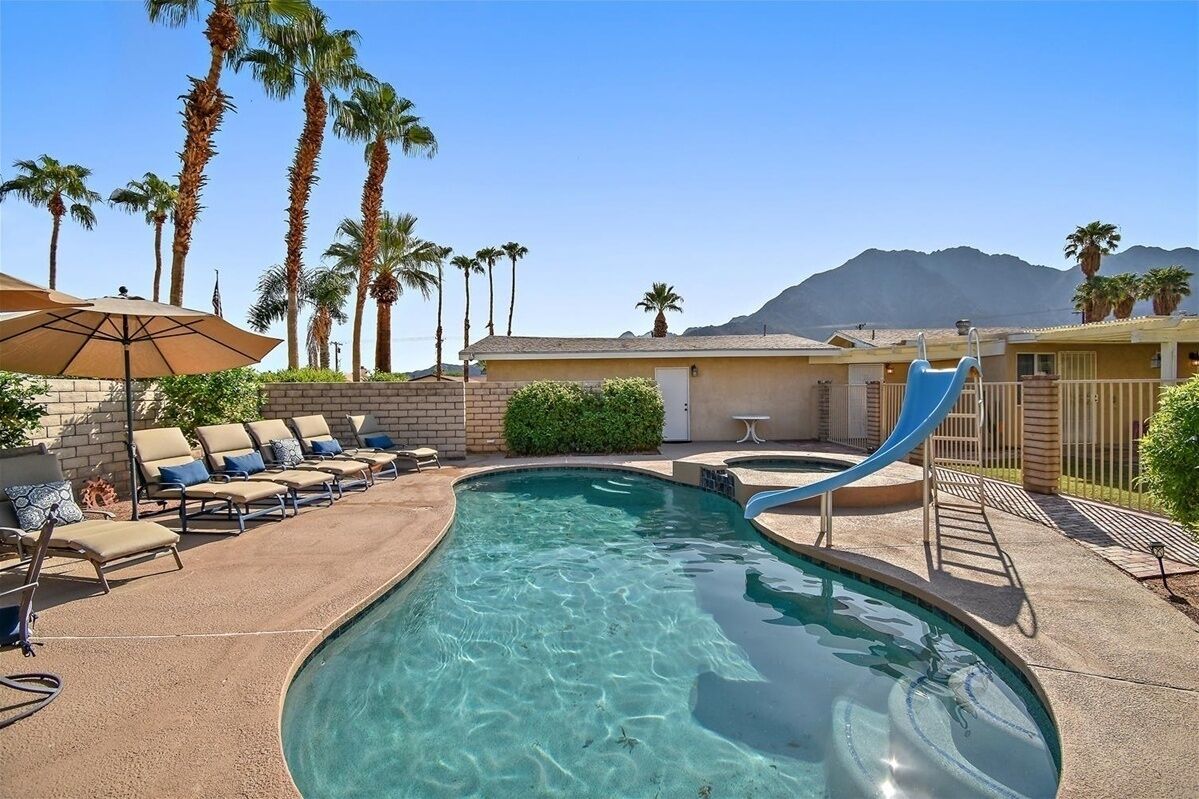 Et oppvarmet basseng