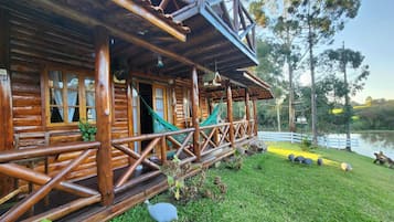 Fachada da propriedade