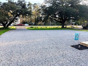 Property grounds - Sunnyside Inlet Cottage (Murrells Inlet)