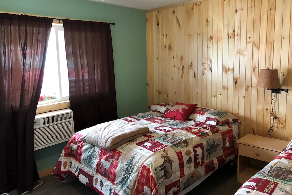 Standard Single Room | WiFi (free), bed sheets