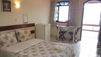 Quarto casal | Frigobar, Wi-Fi de cortesia, roupa de cama