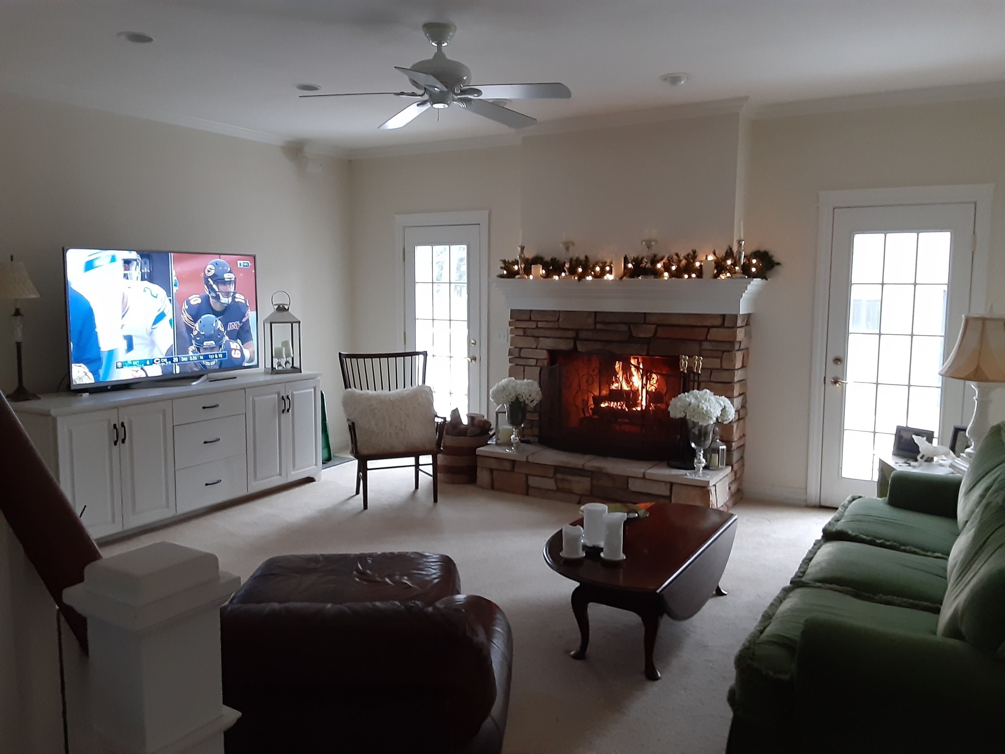 3,200SF Home/ 3.5 Bathrooms-3 Showers/Wrap Around Porch/Walk to Town/Beach