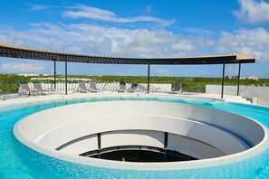 Piscine extérieure