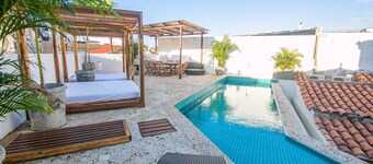 15 Bedroom Villa in the Old City