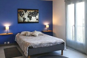 1 bedroom, free WiFi, bed sheets