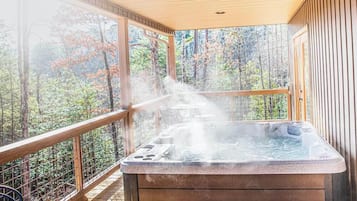 Bain à remous extérieur