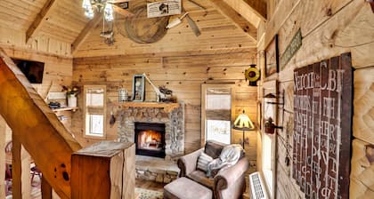 River Front Relaxing Log Cabin Unwind-Refresh-Enjoy - Great View!