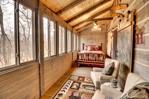River Front Relaxing Log Cabin  Unwind-Refresh-Enjoy - Great View! 