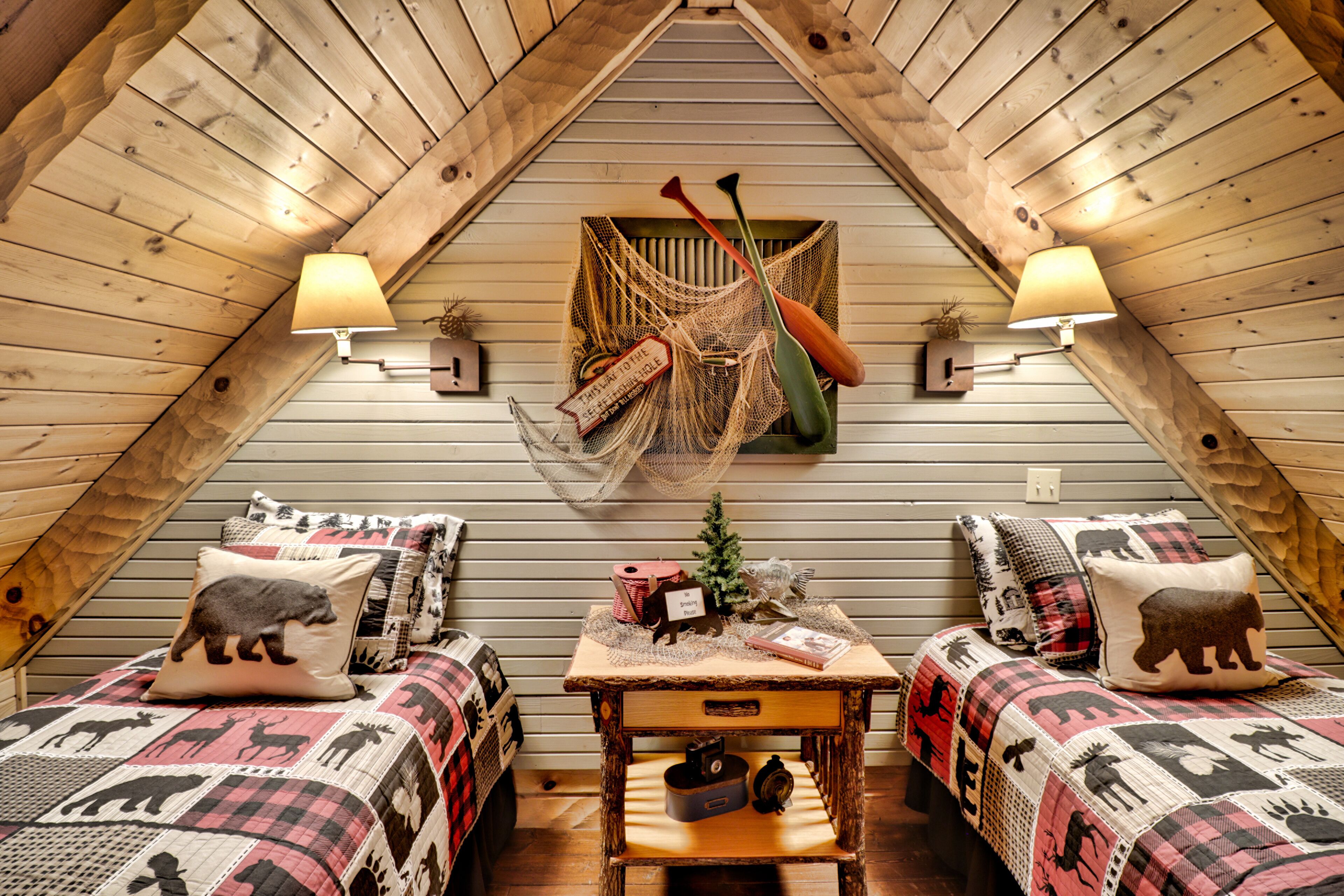 River Front Relaxing Log Cabin  Unwind-Refresh-Enjoy - Great View! 