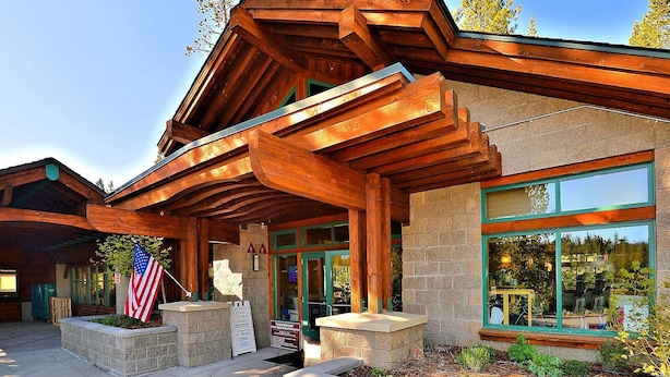 Unclassified image, 1 of 27, button - Tahoe Donner Wooded Family Cabin (Truckee)
