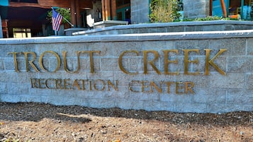 House, Multiple Beds (Mountain View Tahoe Donner Family Get) | Exterior