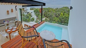 Penthouse Deluxe, 1 très grand lit | Balcon