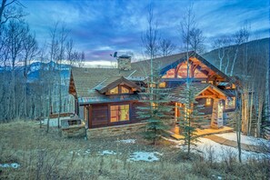 House, 4 Bedrooms | Exterior