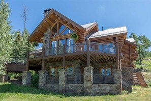 House, Multiple Beds (SLOPESIDE LODGE) | Exterior