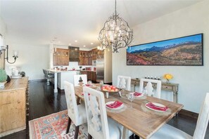 Apartment, Multiple Beds (CASSIDY RIDGE C301- FAWNS LEAP) | Private kitchen | Fridge, microwave, stovetop, dishwasher - Cassidy Ridge C301- Fawns Leap (Telluride)
