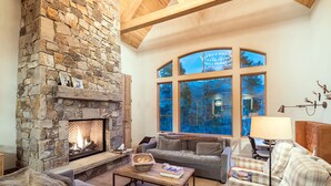 Unclassified image, 3 of 25, button - Petra Domus by Exceptional Stays (Telluride)