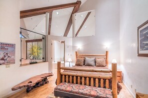 Townhome, 3 Bedrooms | 3 bedrooms, premium bedding, individually decorated - Rivercrown 7 by Exceptional Stays (Telluride)