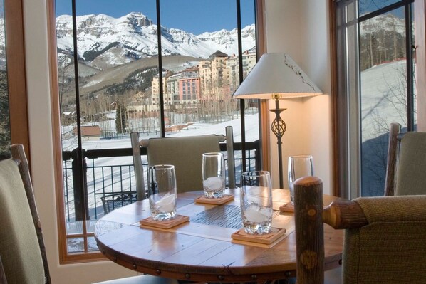 تناول الطعام