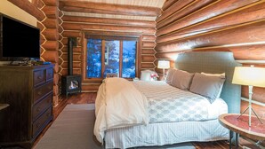 4 habitaciones, ropa de cama de alta calidad y escritorio 