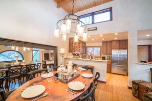 Condo, 3 Bedrooms | Private kitchen