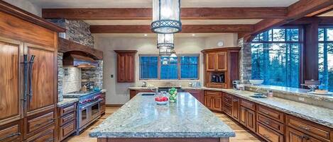 Apartment, Multiple Beds (TWO TRAILS - Luxury Home, Ski-in/Ski-) | Private kitchen