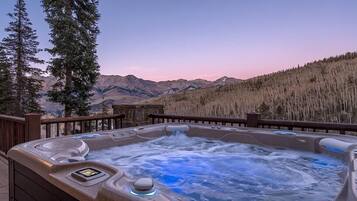 Apartment, Multiple Beds (TWO TRAILS - Luxury Home, Ski-in/Ski-) | Spa | Sauna