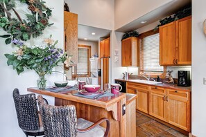 Condo, Multiple Beds (TERRACES 602) | Private kitchen | Fridge, microwave, stovetop, dishwasher - Terraces 602 (Telluride)