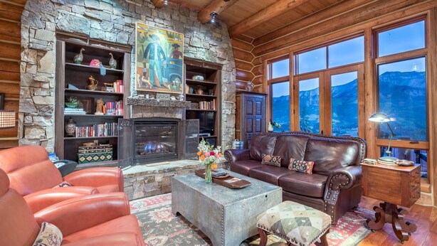 Townhome, 4 Bedrooms | Living room