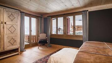 Villa, Multiple Beds (Chalet Isabel) | 8 bedrooms, premium bedding