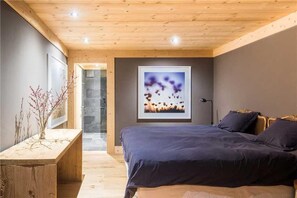Villa, Multiple Beds (Chalet Isabel) | 8 bedrooms, premium bedding - Chalet Isabel (Saanen)