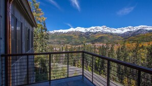 Unclassified image, 3 of 23, button - Cassidy Ridge A103 (Telluride)