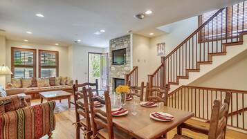 Townhome, Multiple Beds (SOUTH PACIFIC) | Private kitchen | Fridge, microwave, stovetop, dishwasher