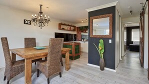 Interior detail - Cabarita Beachfront Apartments (Bogangar)