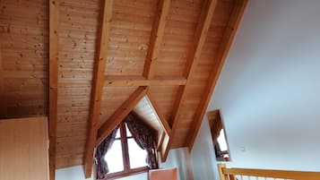 Apartemen, dapur | 1 kamar tidur, brankas, tirai kedap cahaya, dan setrika/meja setrika