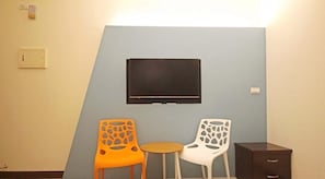 Skrivebord, lydisolering, gratis Wi-Fi, sengetøj