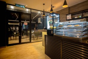 Snack bar - Hexa Hotel & Backpackers Capsules Bukit Bintang (Kuala Lumpur)