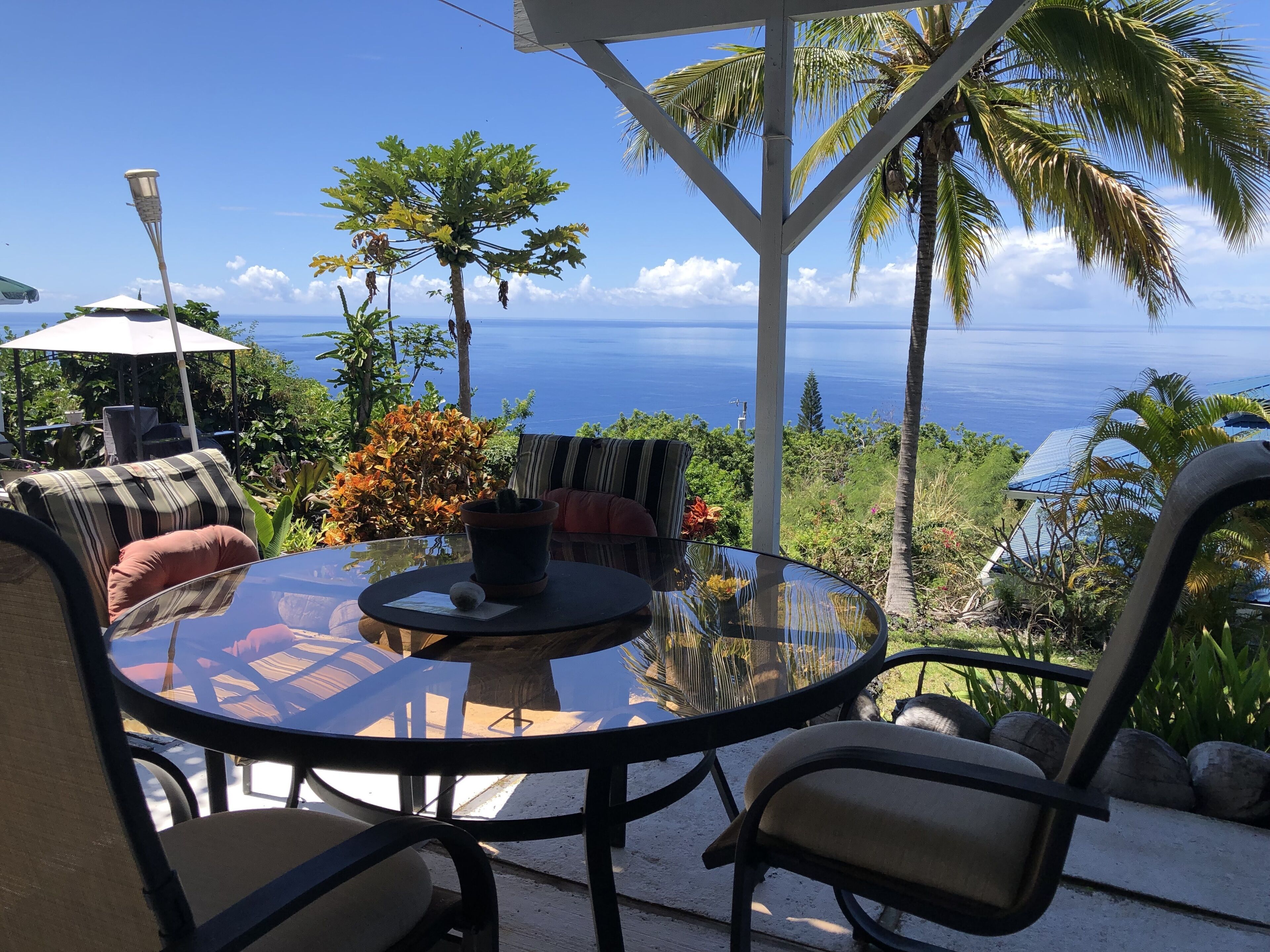 South Kona Studio 2 mins from snorkeling beach