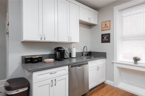 Superior Duplex, 2 Bedrooms, Non Smoking, Kitchen | Private kitchen | Full-size fridge, microwave, oven, stovetop - Tower Grove Getaways by Namastay (St. Louis)