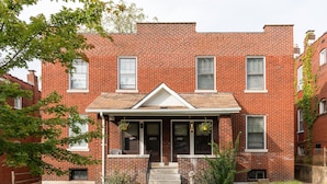 Front of property - Tower Grove Getaways by Namastay (St. Louis)