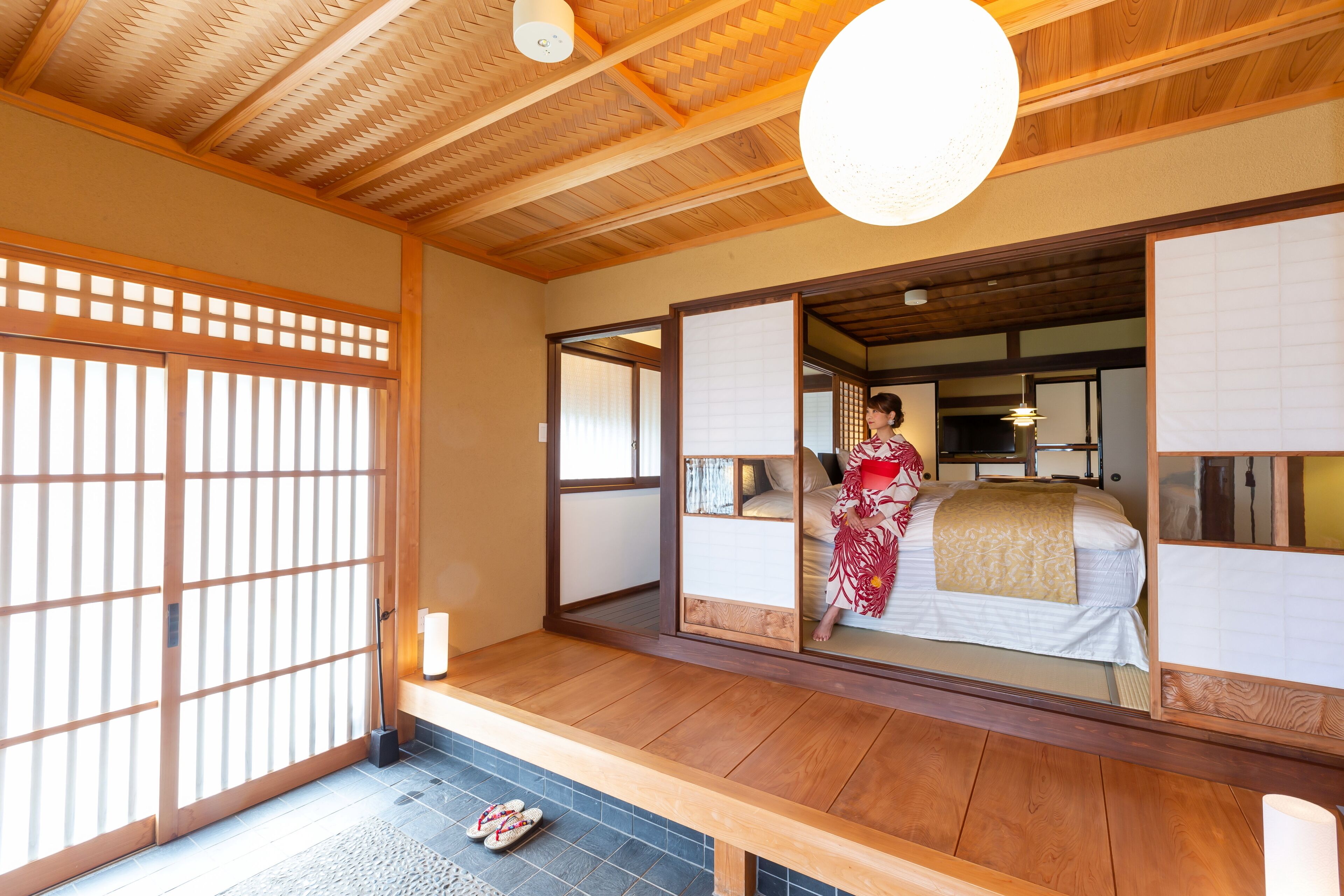 Hontaku | Premium bedding, down duvets, in-room safe, individually decorated